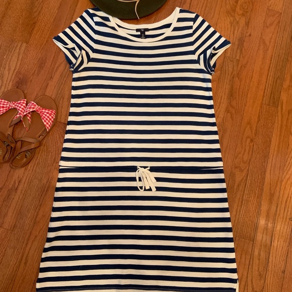 Gap Nautical Dress - Picture 3 of 4